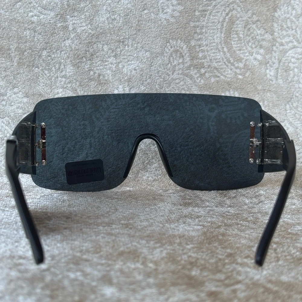 Brand New True Religion Black Rimless Shield Sunglasses Retro Wide Arm Horseshoe